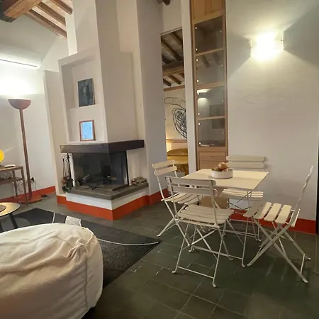 Romantic Love-nest In Beautiful Umbria 샬레