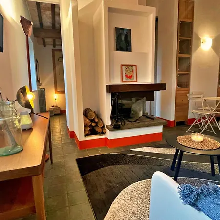 Romantic Love-nest In Beautiful Umbria シャレー Montecchio